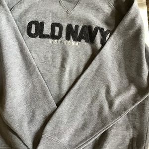 OLD NAVY GRET SWEATSHIRT